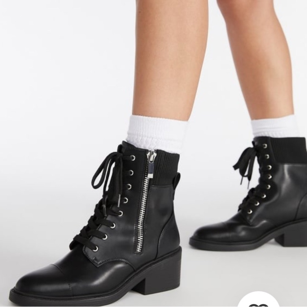 Black bootie